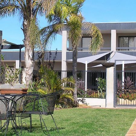 Dongara Old Mill Motel Exterior foto